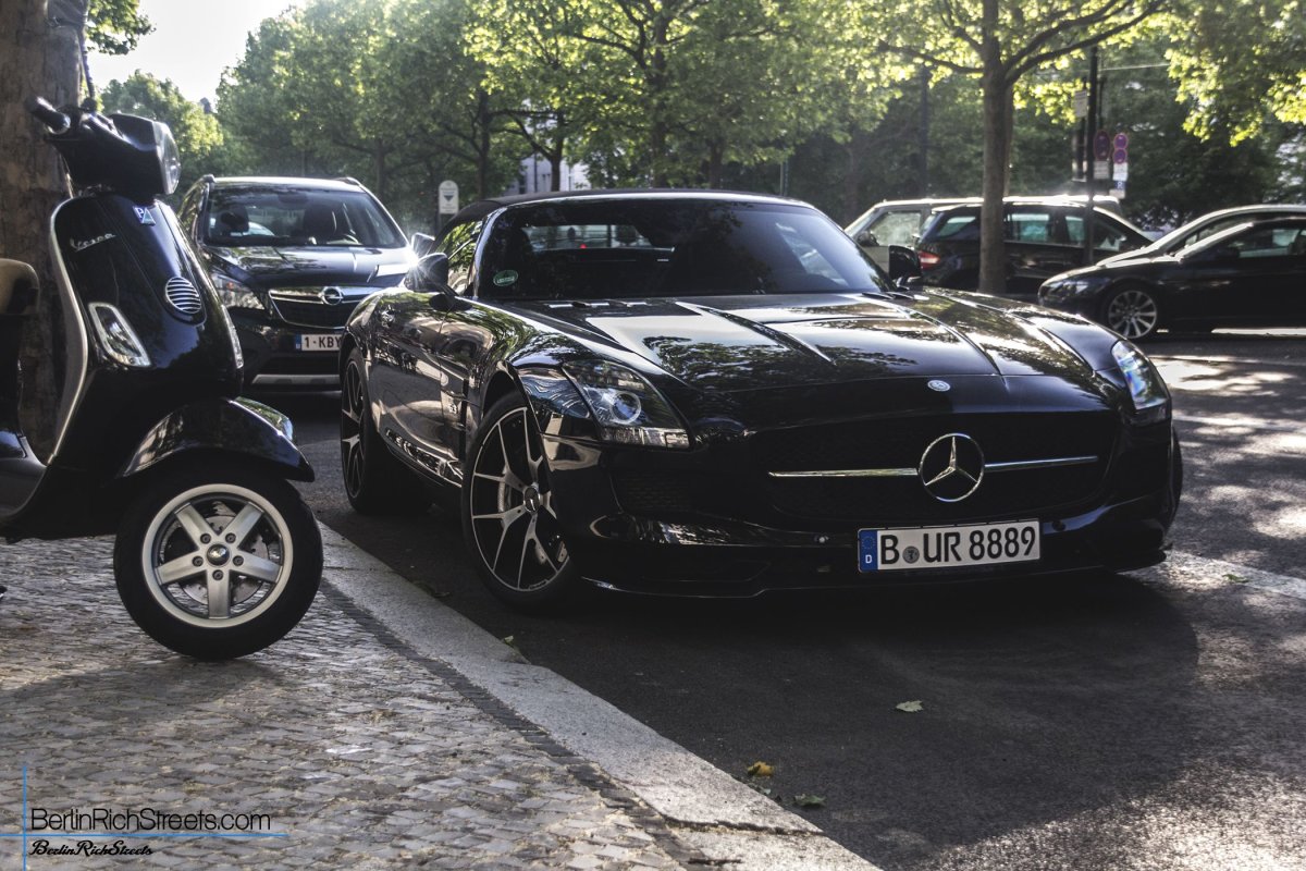 Mercedes-Benz SLS AMG GT Roadster Final Edition spotted in Berlin — BerlinRichStreets