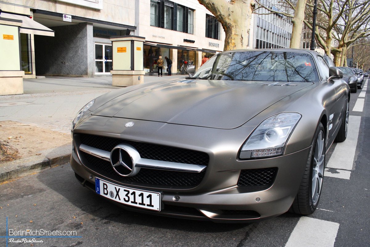 Mercedes-Benz SLS AMG spotted in Berlin — BerlinRichStreets