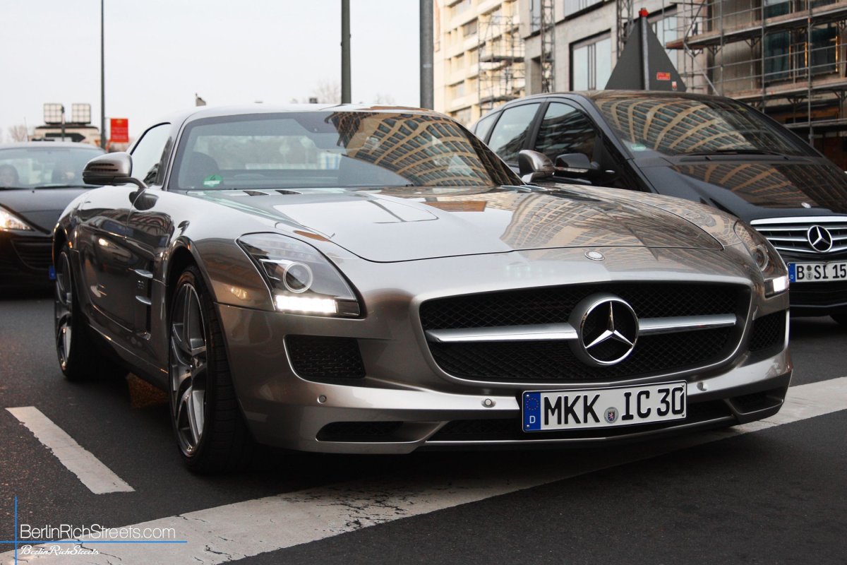 Mercedes-Benz SLS AMG spotted in Berlin — BerlinRichStreets