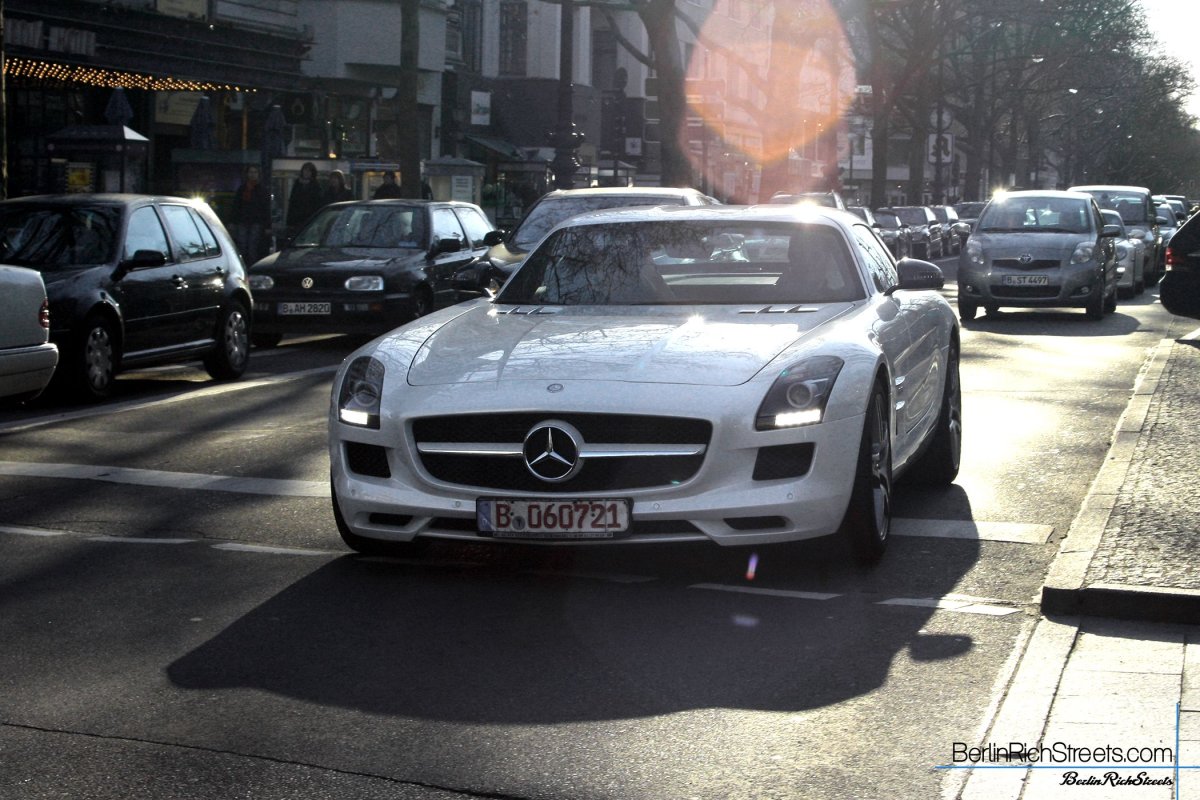 Mercedes-Benz SLS AMG spotted in Berlin — BerlinRichStreets