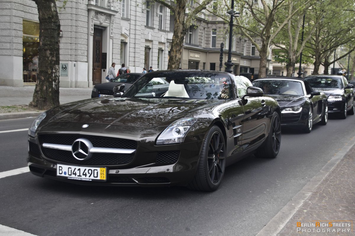 Mercedes-Benz SLS AMG Roadster spotted in Berlin — BerlinRichStreets
