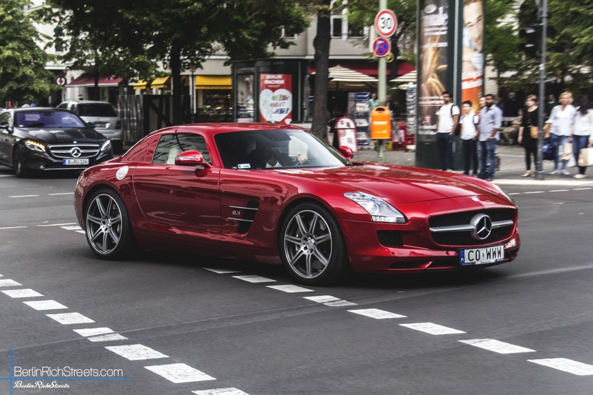 Mercedes-Benz SLS AMG spotted in Berlin — BerlinRichStreets