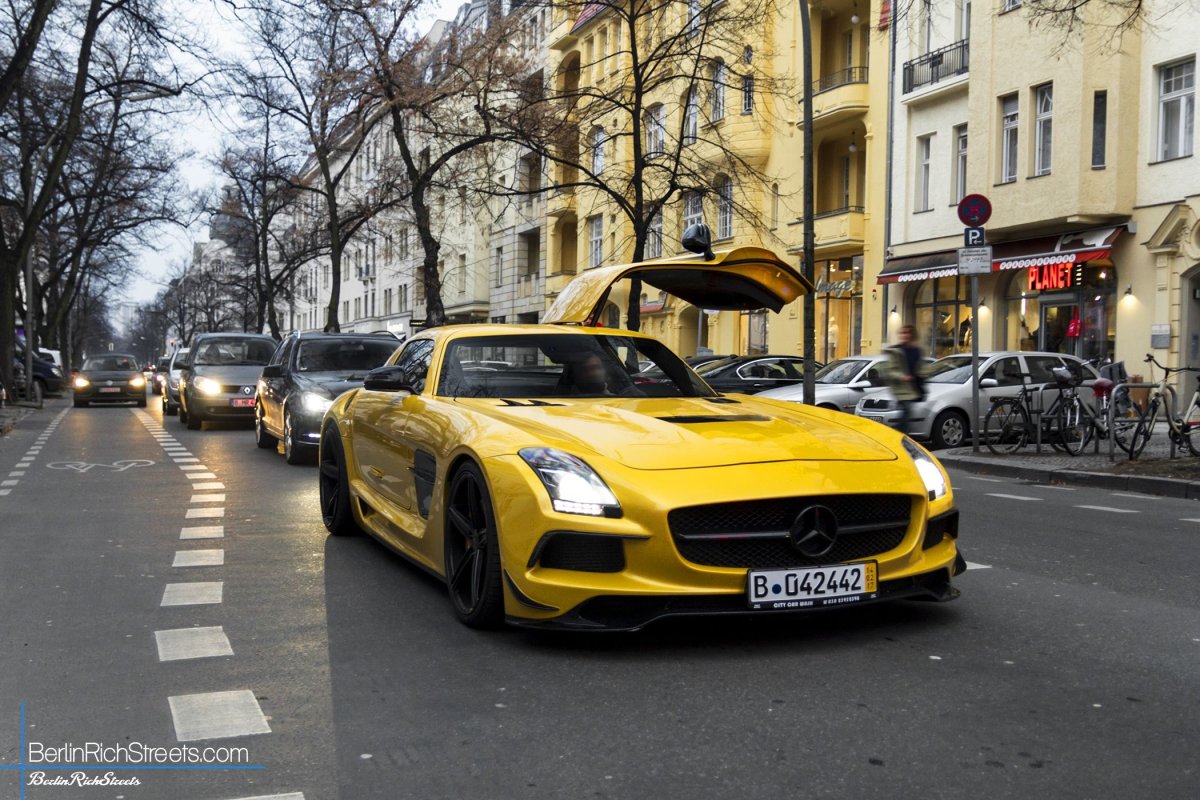 Mercedes-Benz SLS AMG spotted in Berlin — BerlinRichStreets