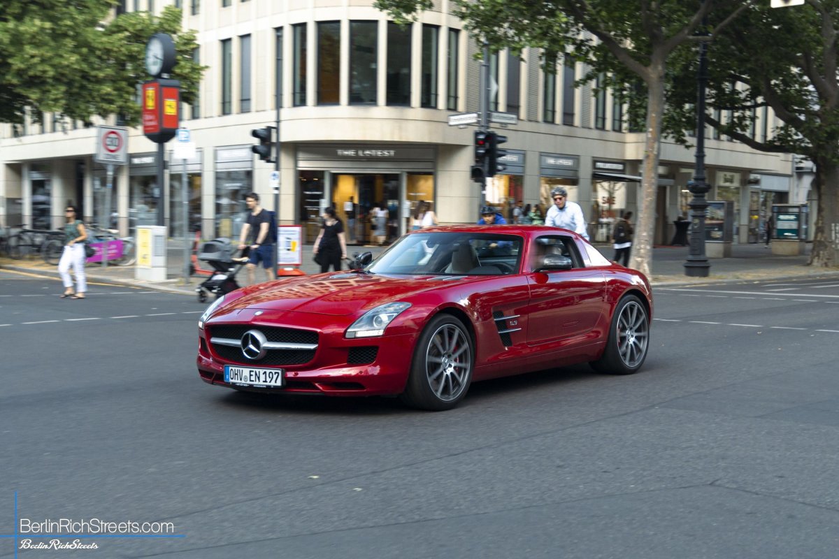Mercedes-Benz SLS AMG spotted in Berlin — BerlinRichStreets