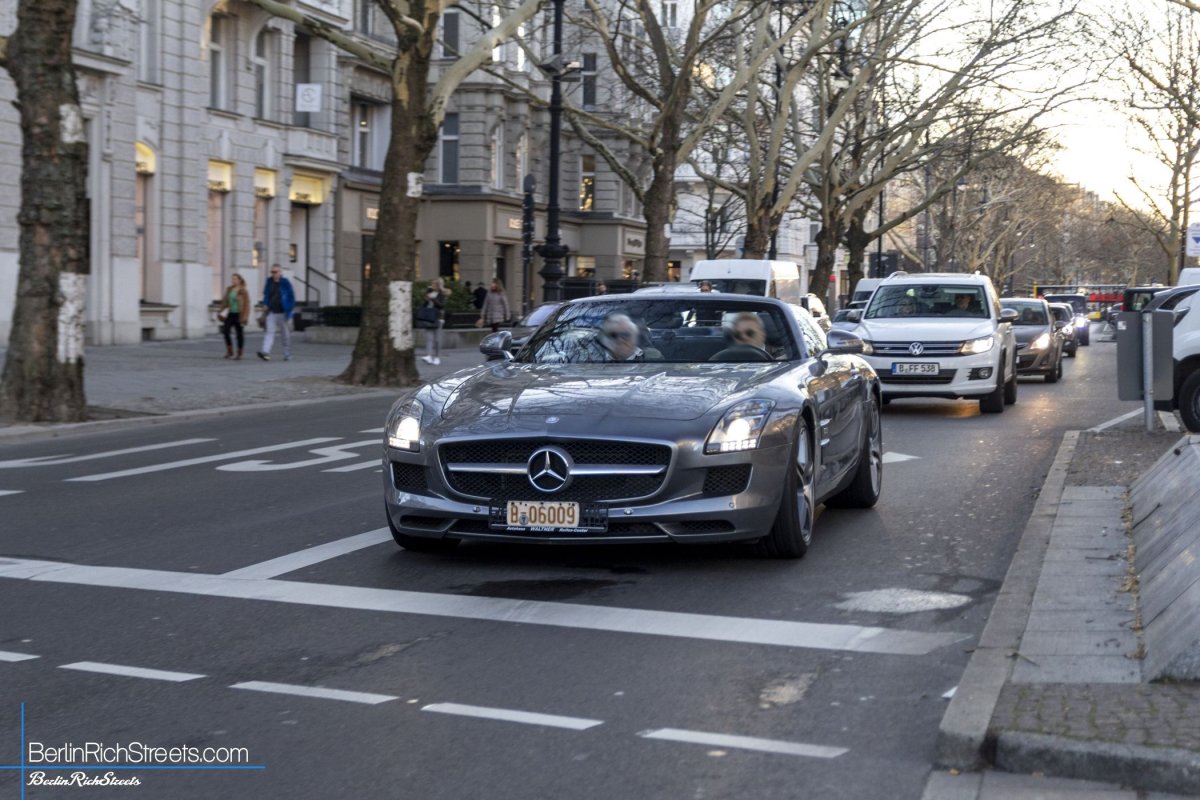 Mercedes-Benz SLS AMG Roadster spotted in Berlin — BerlinRichStreets