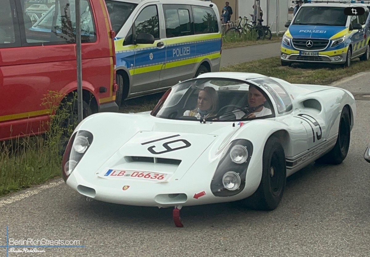 Porsche 910 spotted in Korschenbroich — BerlinRichStreets