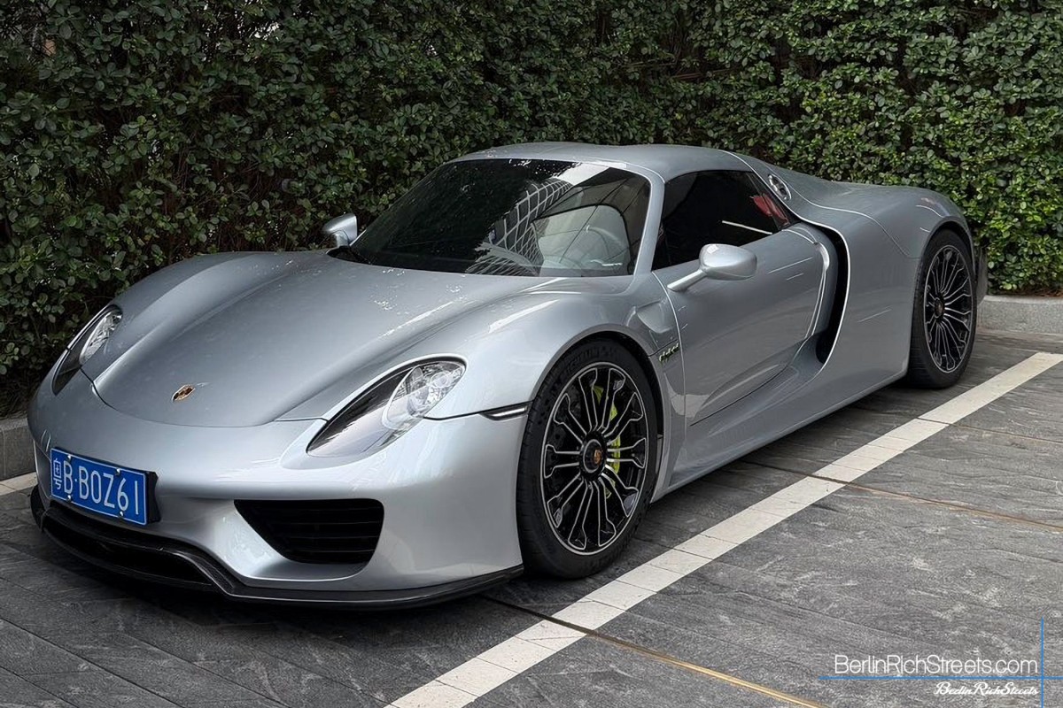 Porsche 918 Spyder spotted in Shenzhen — BerlinRichStreets