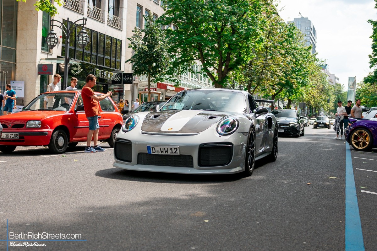 Porsche GT2 RS Weissach Package (991) spotted in Düsseldorf — BerlinRichStreets