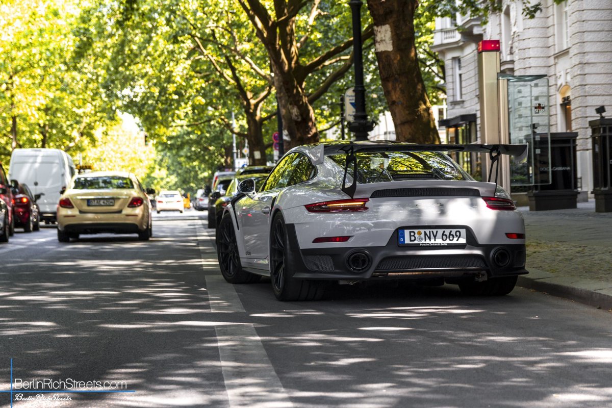 Porsche GT2 RS Weissach Package (991) — BerlinRichStreets