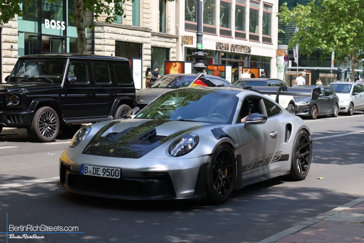 Porsche GT3 RS Weissach Package (992.1) spotted in Berlin — BerlinRichStreets