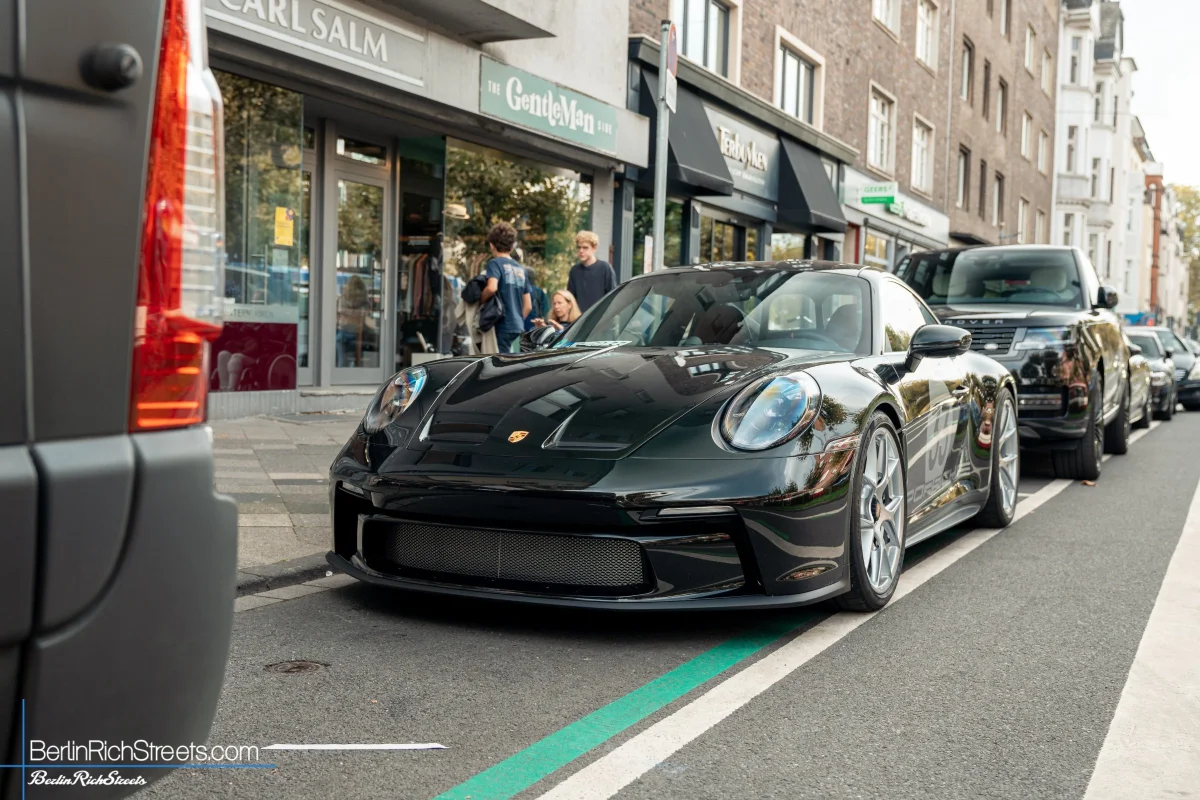 Porsche S/T (992.1) spotted in Düsseldorf — BerlinRichStreets