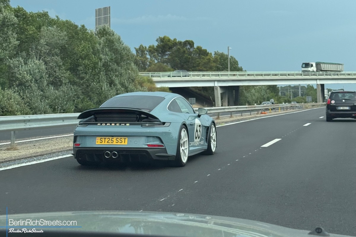 Porsche S/T (992.1) spotted in Orange — BerlinRichStreets