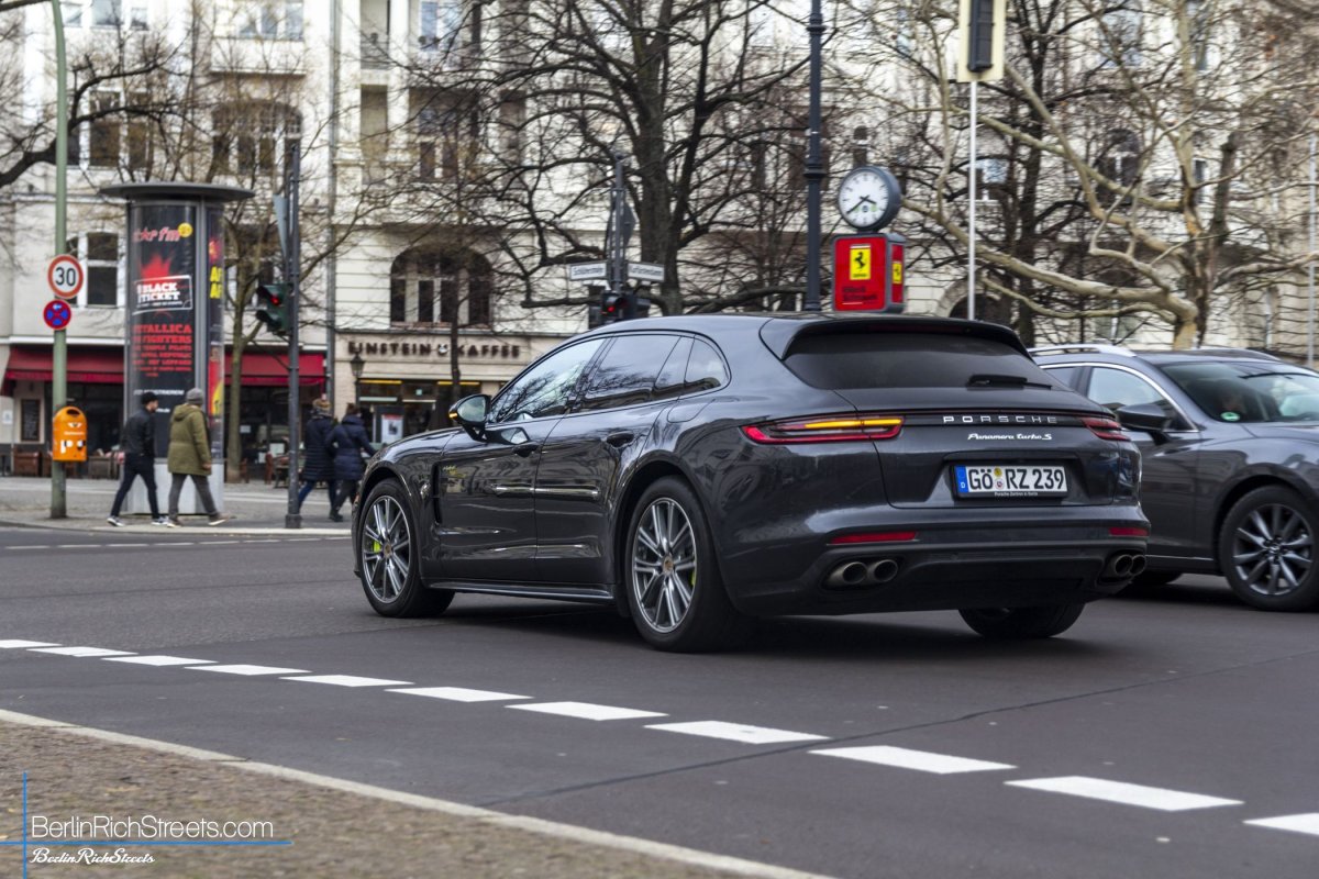 Porsche Panamera Turbo S E-Hybrid Sport Turismo (971) spotted in Berlin — BerlinRichStreets