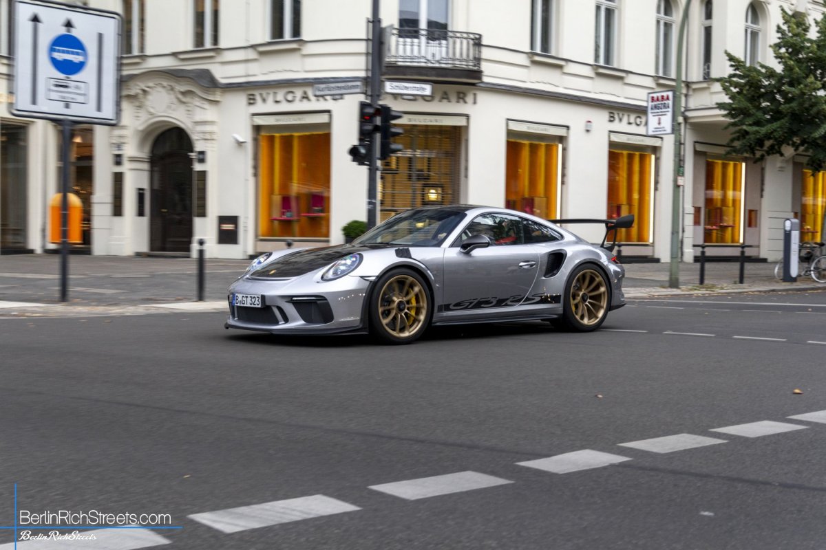 Porsche GT3 RS Weissach Package (991.2) spotted in Berlin — BerlinRichStreets