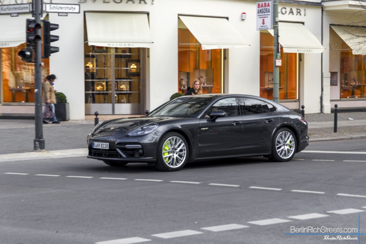 Porsche Panamera Turbo S E-Hybrid (971) spotted in Berlin — BerlinRichStreets