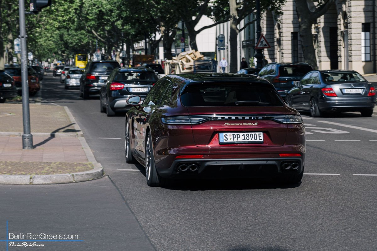 Porsche Panamera Turbo S E-Hybrid Sport Turismo (971.2) spotted in Berlin — BerlinRichStreets
