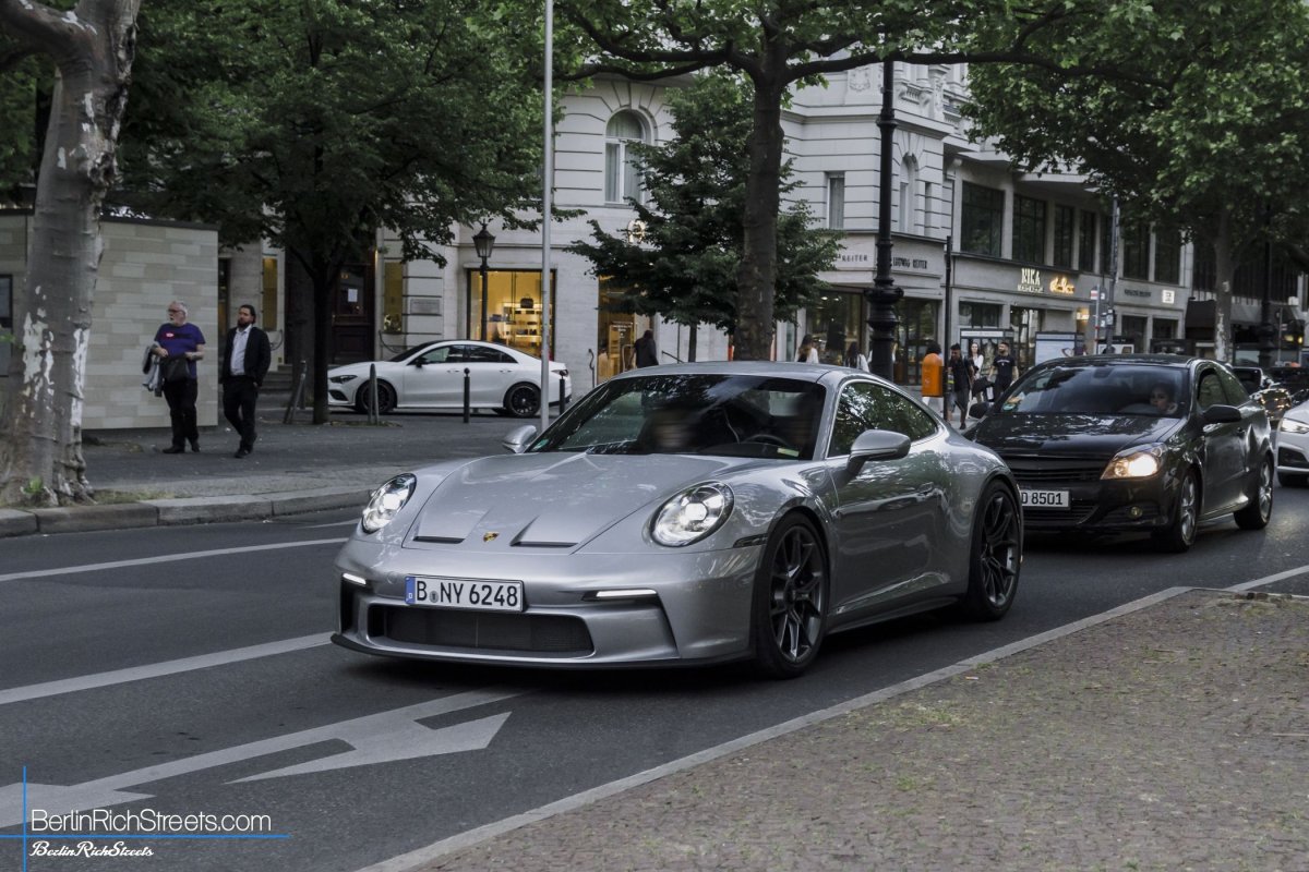 Porsche GT3 Touring (992.1) spotted in Berlin — BerlinRichStreets