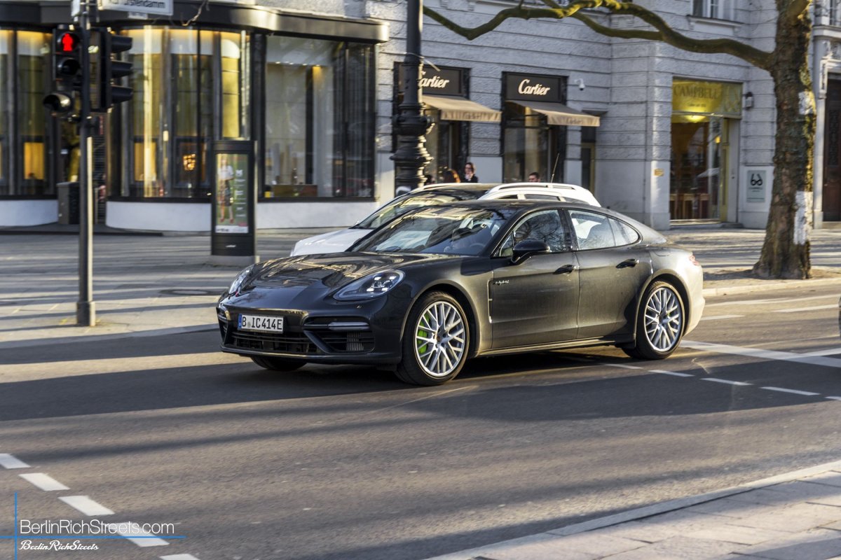 Porsche Panamera Turbo S E-Hybrid (971) spotted in Berlin — BerlinRichStreets