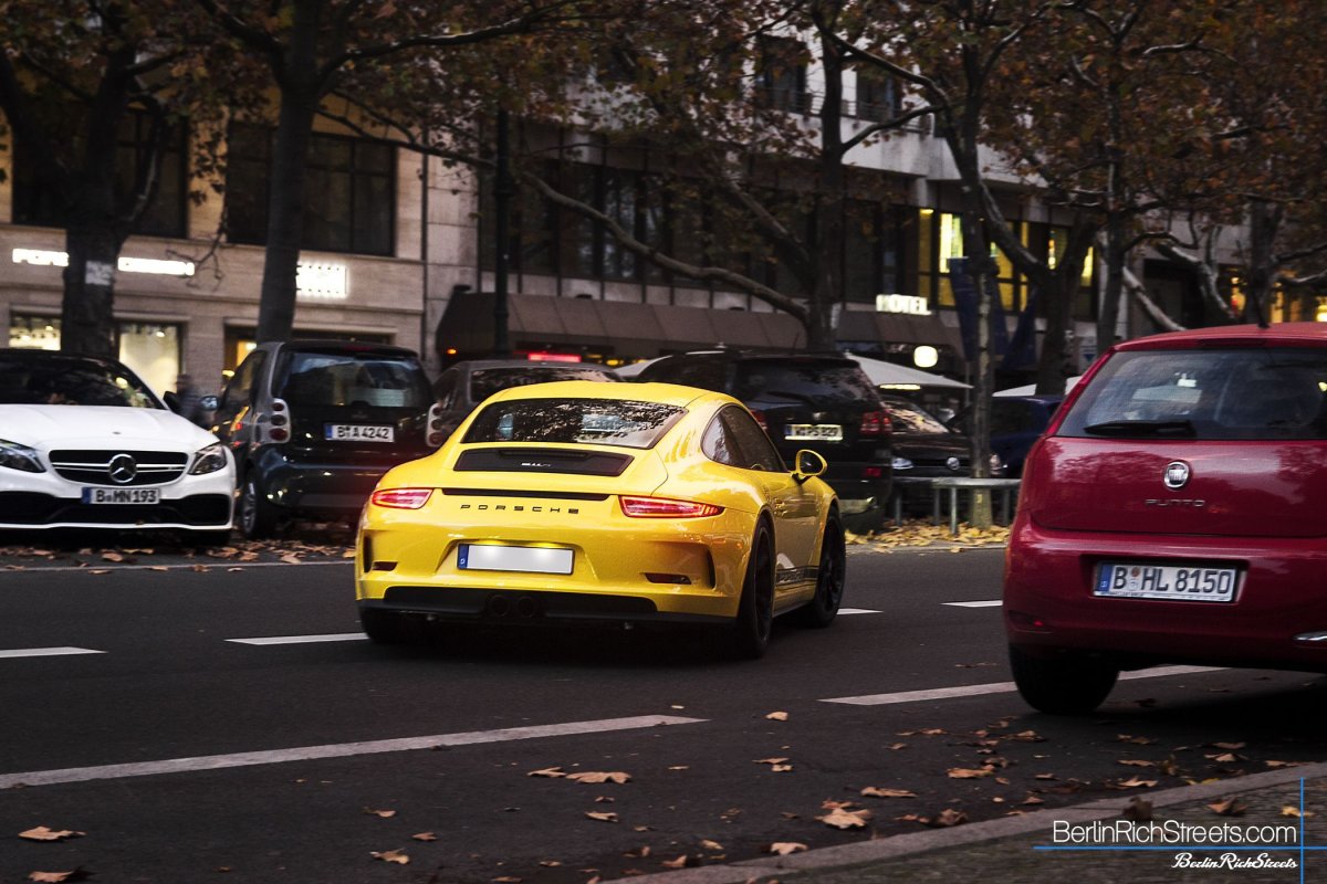 Porsche 911R (991) spotted in Berlin — BerlinRichStreets