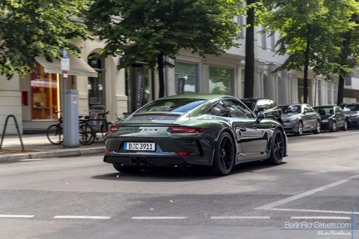 Porsche GT3 Touring (991.2) spotted in Berlin — BerlinRichStreets