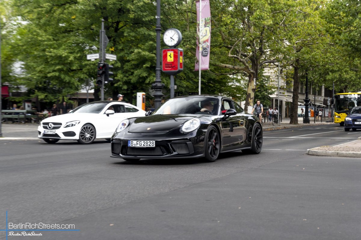 Porsche GT3 Touring (991.2) spotted in Berlin — BerlinRichStreets