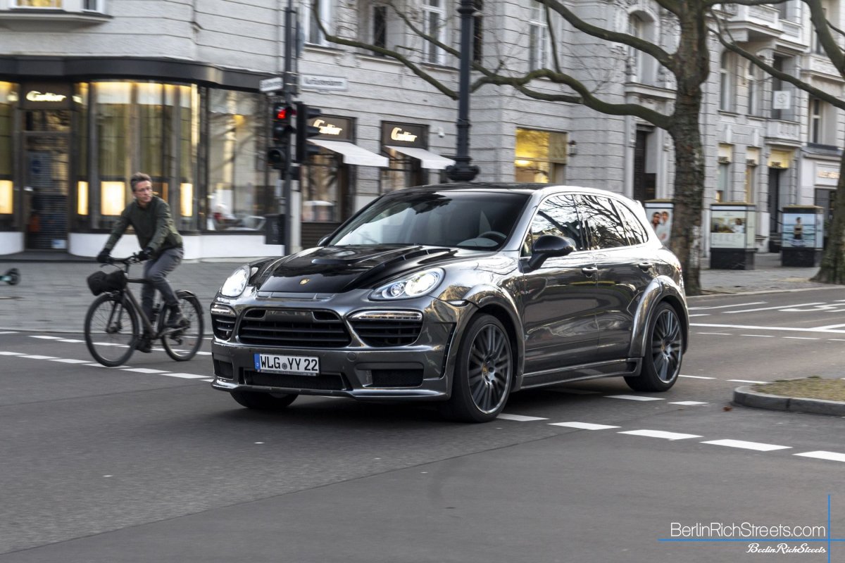 Porsche Cayenne (958) PRIOR DESIGN PD600 spotted in Berlin — BerlinRichStreets