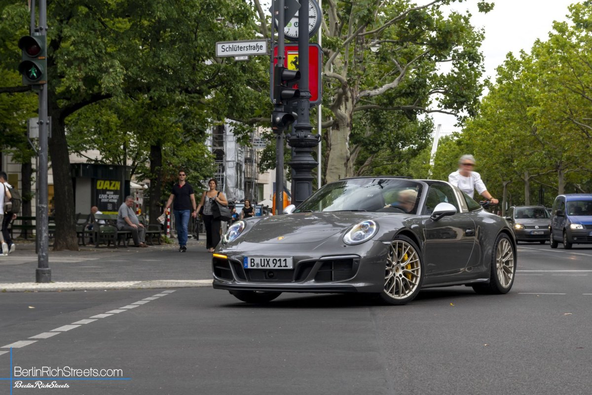 Porsche Targa 4 GTS (991.2) Exclusive Manufaktur Edition spotted in Berlin — BerlinRichStreets