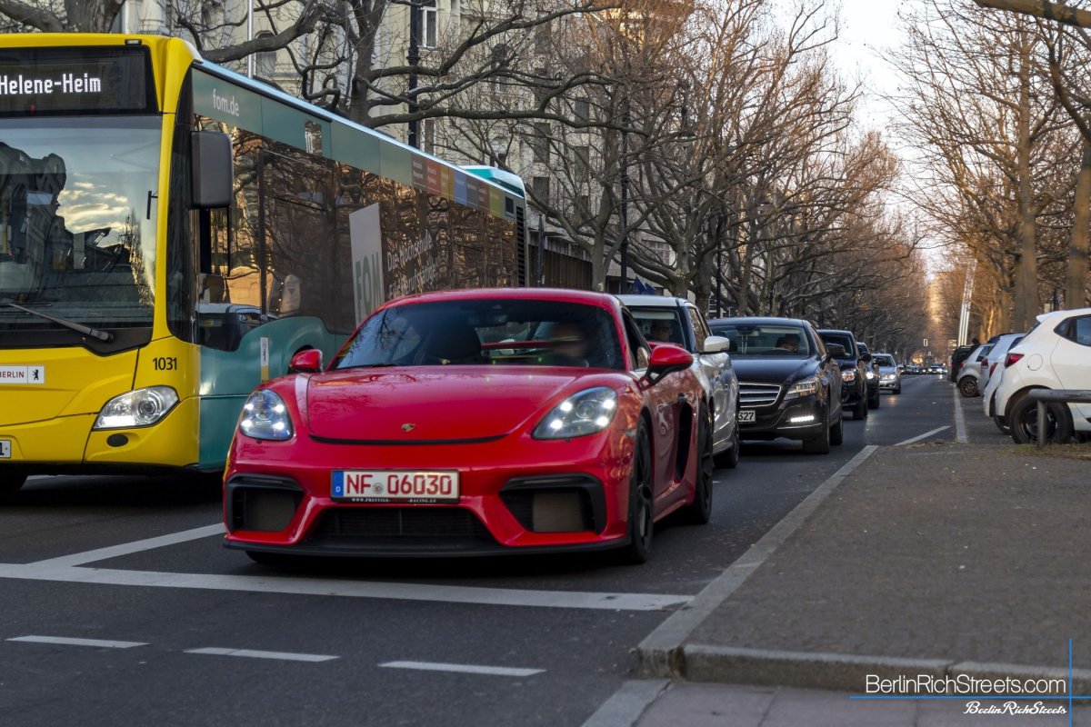 Porsche 718 Cayman GT4 (982) spotted in Berlin — BerlinRichStreets