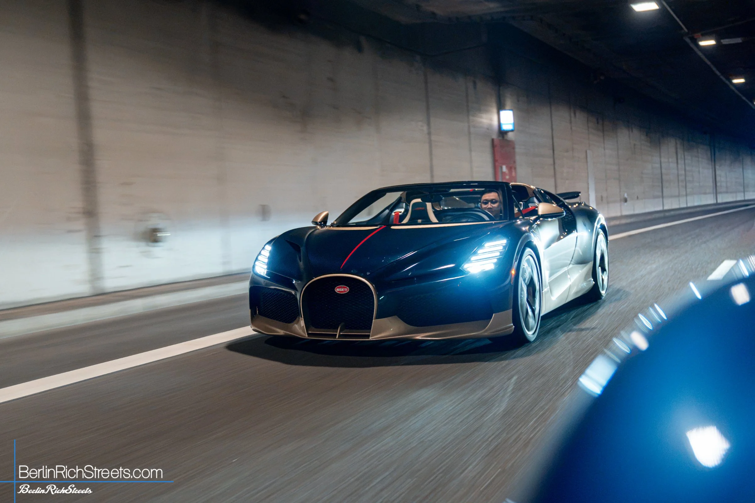 Bugatti W16 Mistral